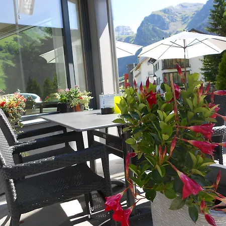 Hahnenblick Hotel 3*