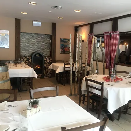 Hahnenblick Hotel 3*