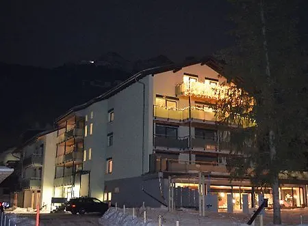 Hahnenblick فندق
