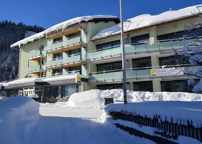 Hotel Hahnenblick 3*